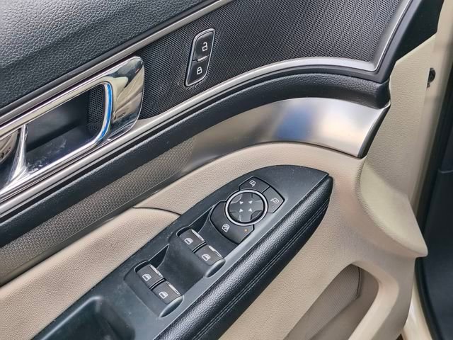 Used 2018 Ford Explorer XLT w/ Equipment Group 202A image 19
