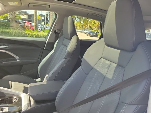 Certified 2025 Audi Q5 Premium Plus w/ Premium Plus AWD/4WD image 16