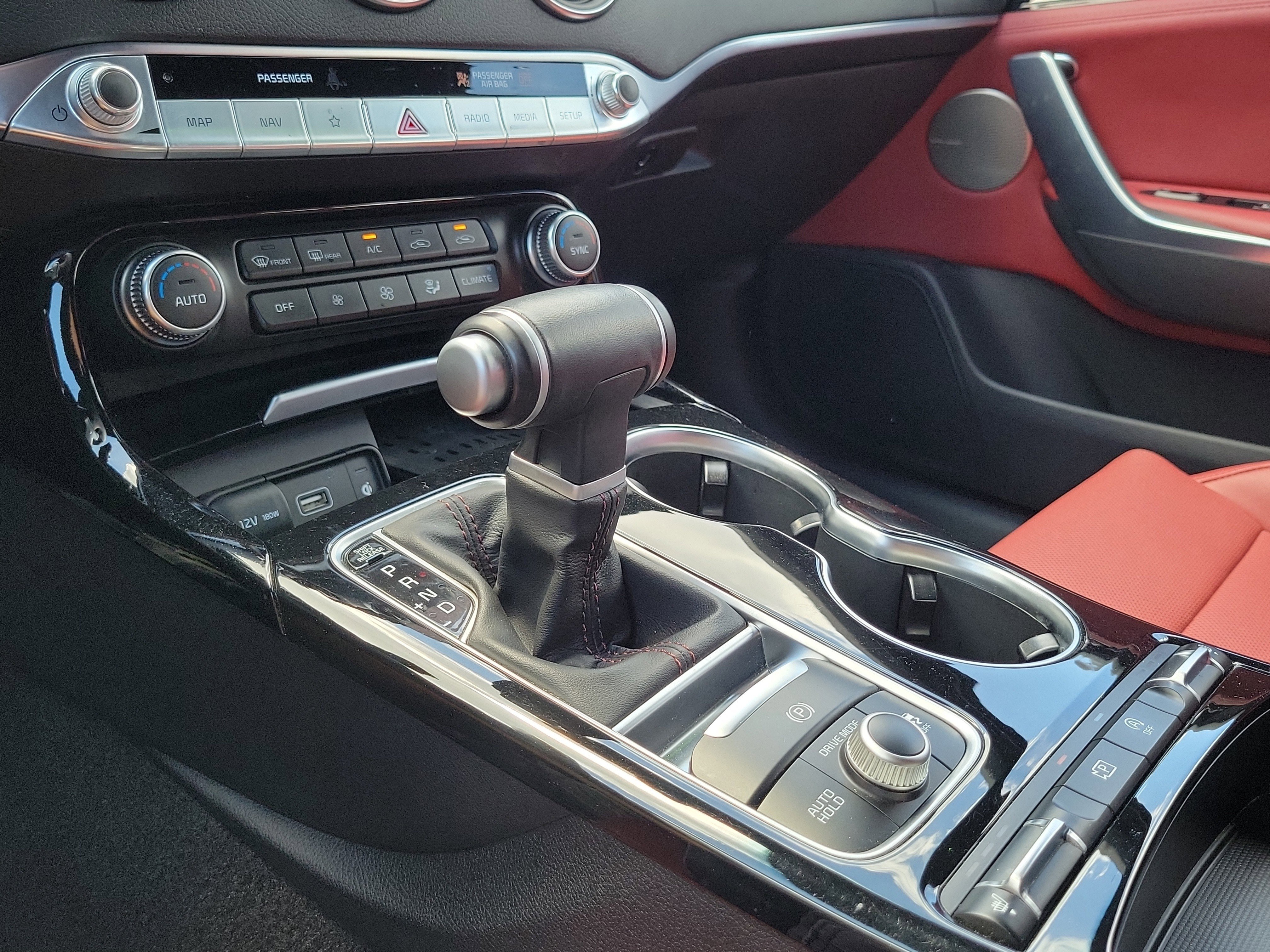 Used 2023 Kia Stinger GT-Line w/ Sun & Sound Package image 27