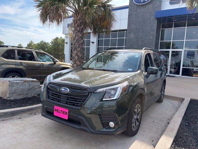 Used 2022 Subaru Forester Premium AWD/4WD image 3