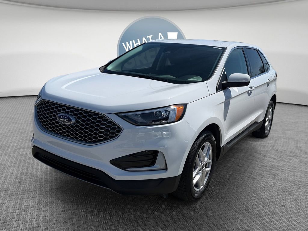 Used 2024 Ford Edge SEL image 7