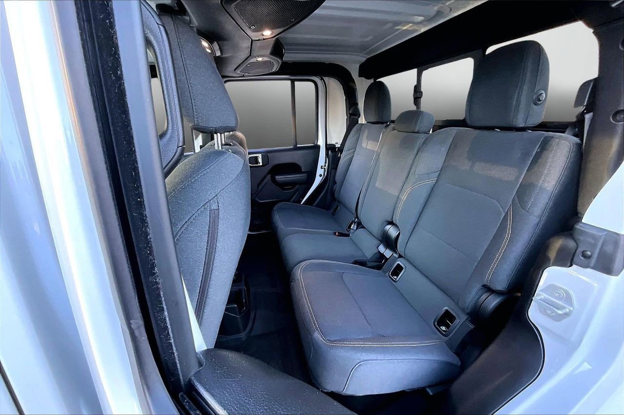 Certified 2025 Jeep Gladiator Sport image 21