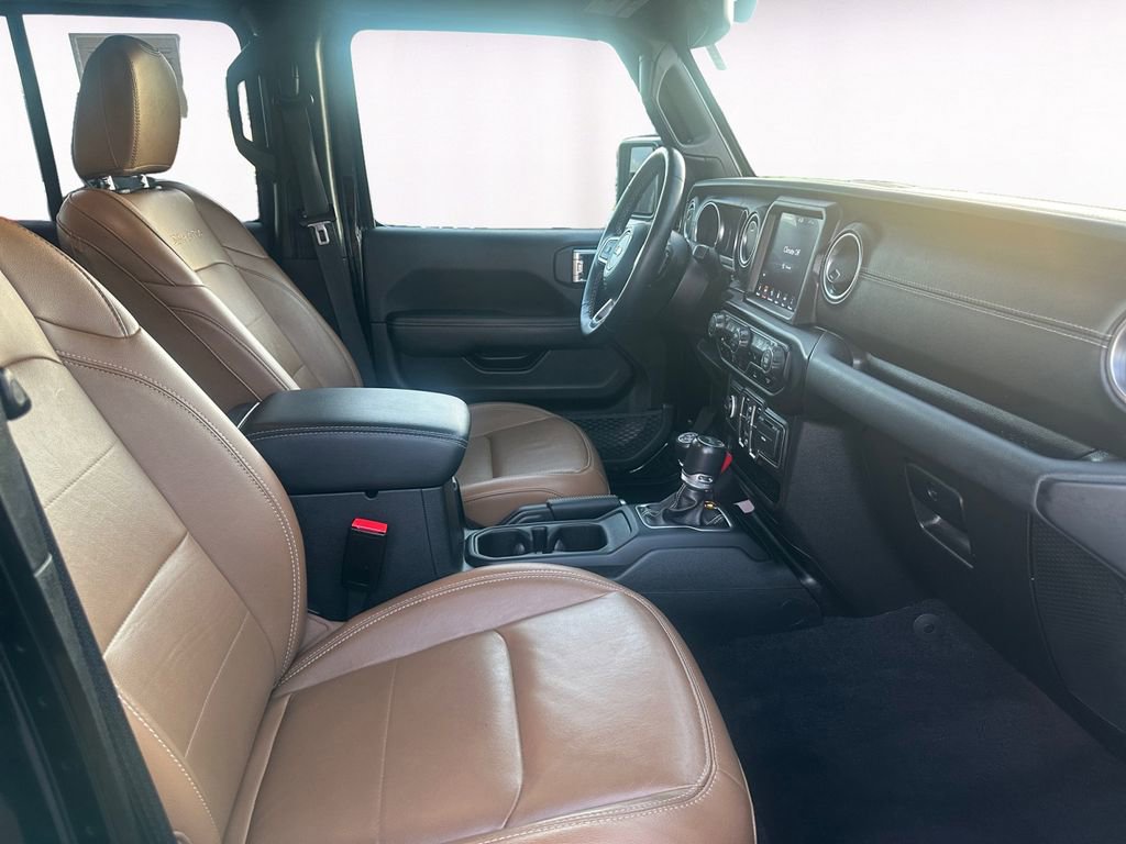 Used 2023 Jeep Wrangler Unlimited Sahara w/ Cold Weather Group image 15