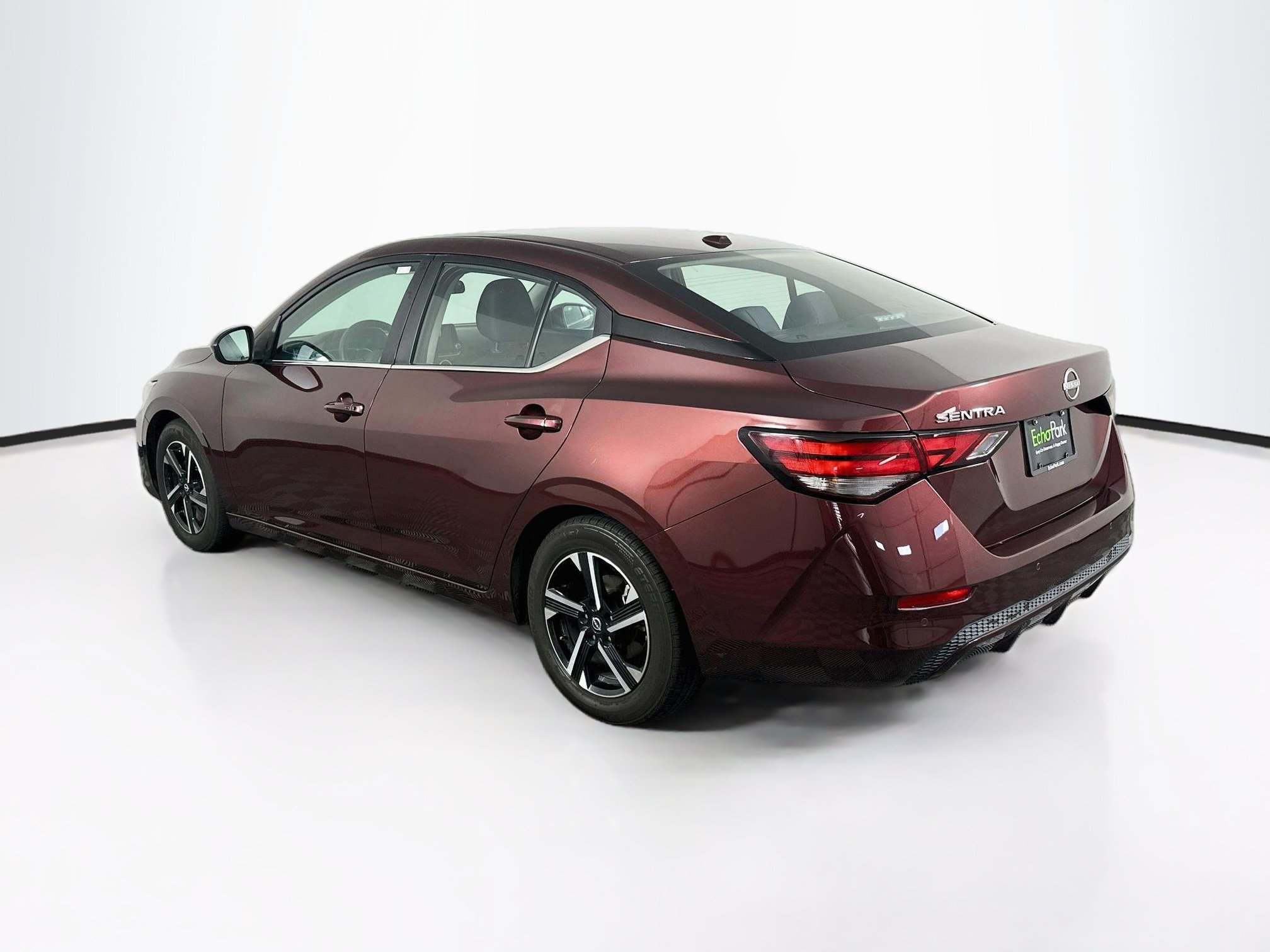 Used 2025 Nissan Sentra SV FWD image 5