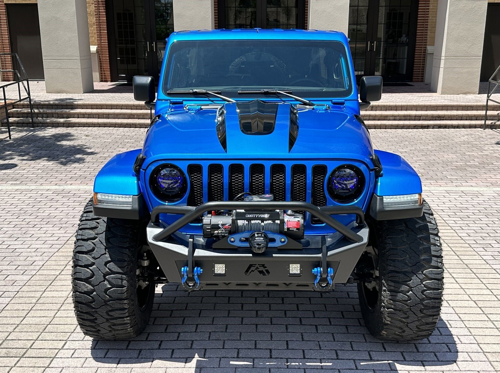 Used 2022 Jeep Wrangler Unlimited Sahara w/ LED Lighting Group AWD/4WD image 11