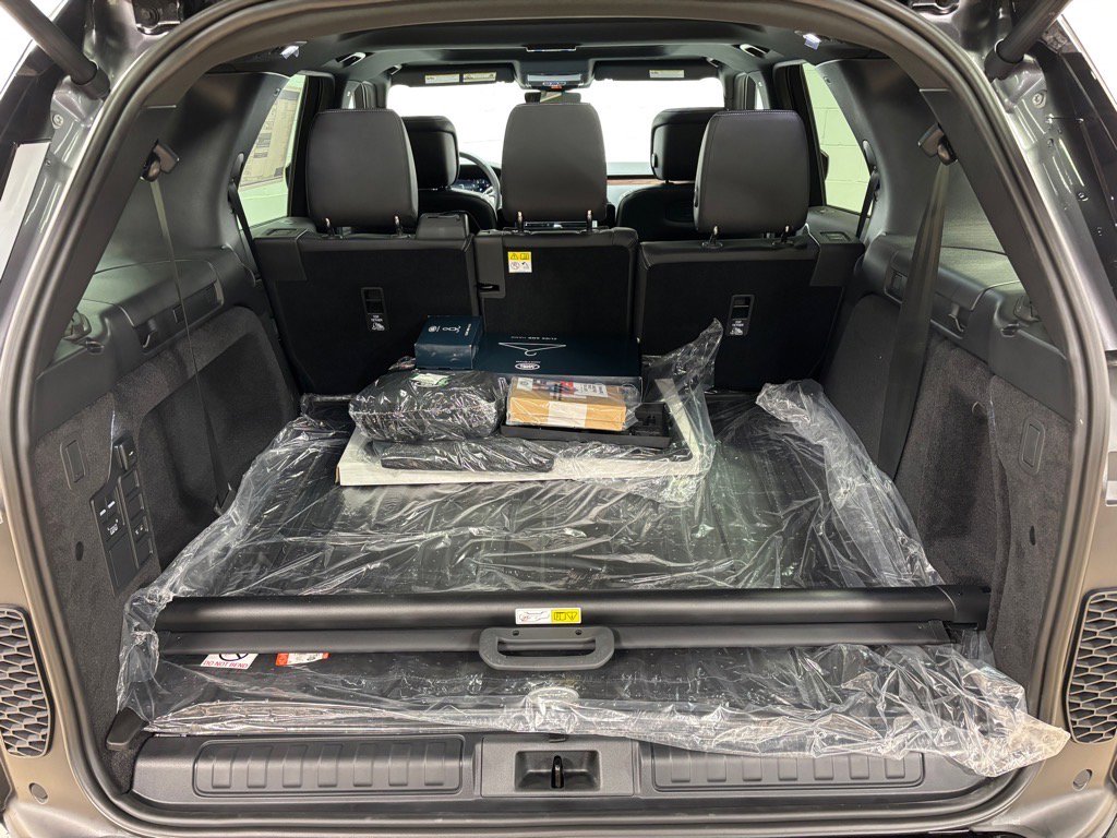 New 2025 Land Rover Discovery Dynamic SE AWD/4WD image 43