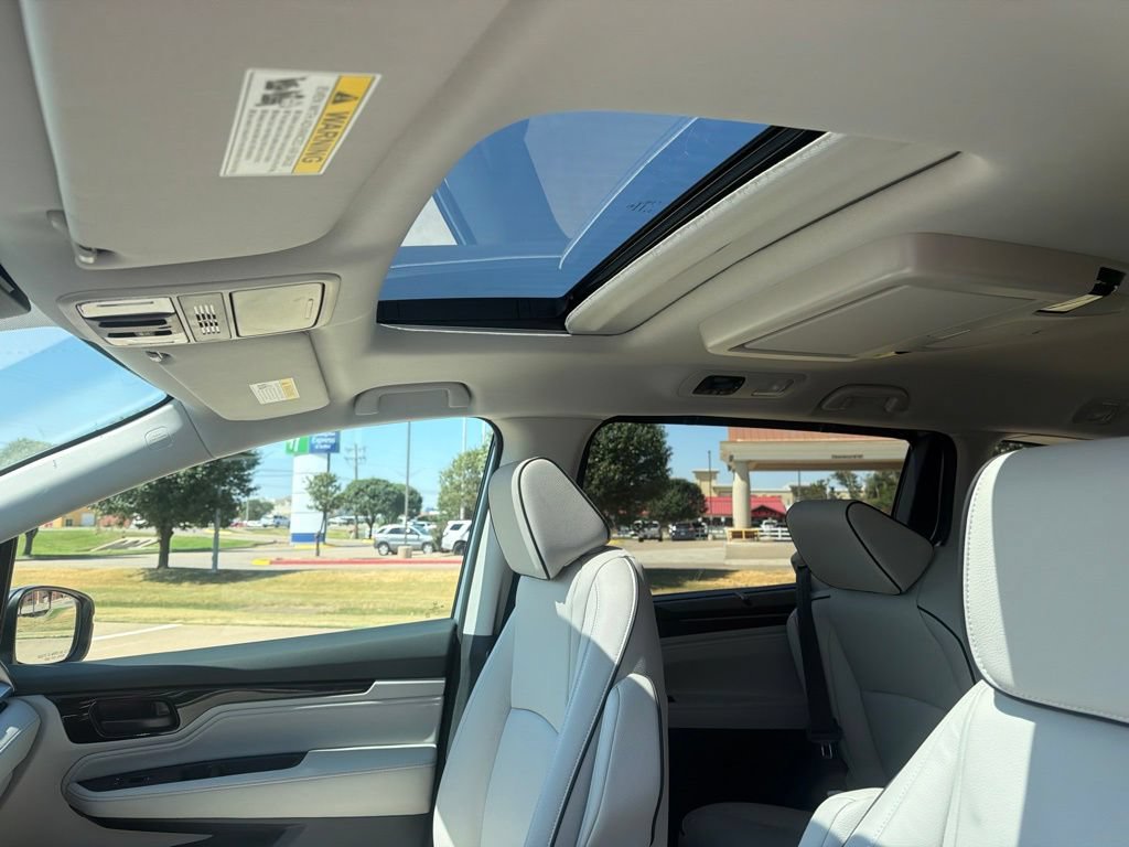 New 2026 Honda Odyssey Touring image 26