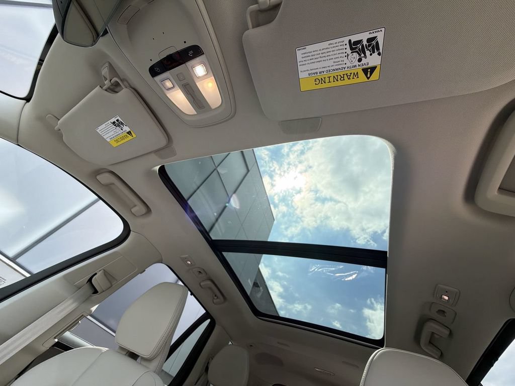 New 2026 Volvo XC90 B6 Ultra w/ Protection Package Premier AWD/4WD image 24