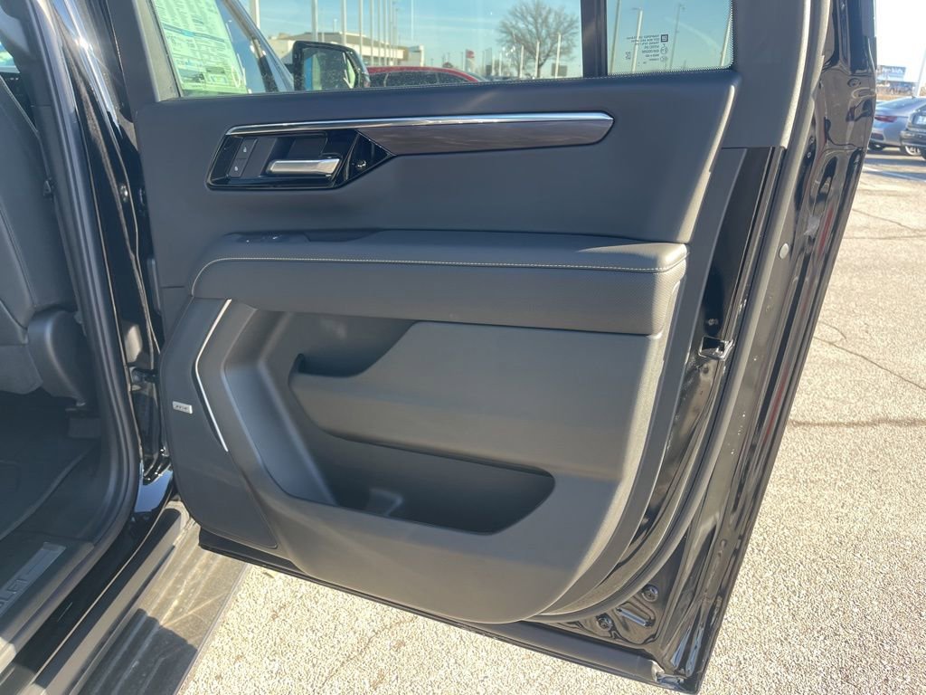 New 2026 Chevrolet Suburban Premier w/ Sun And Tow Package image 20