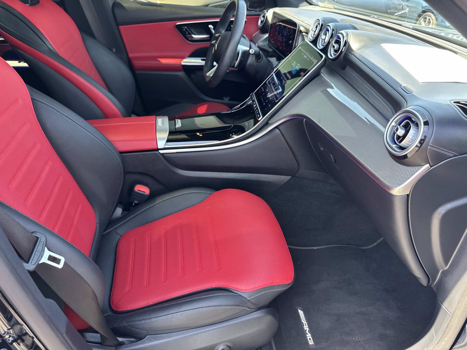 Used 2026 Mercedes-Benz GLC 300 image 32