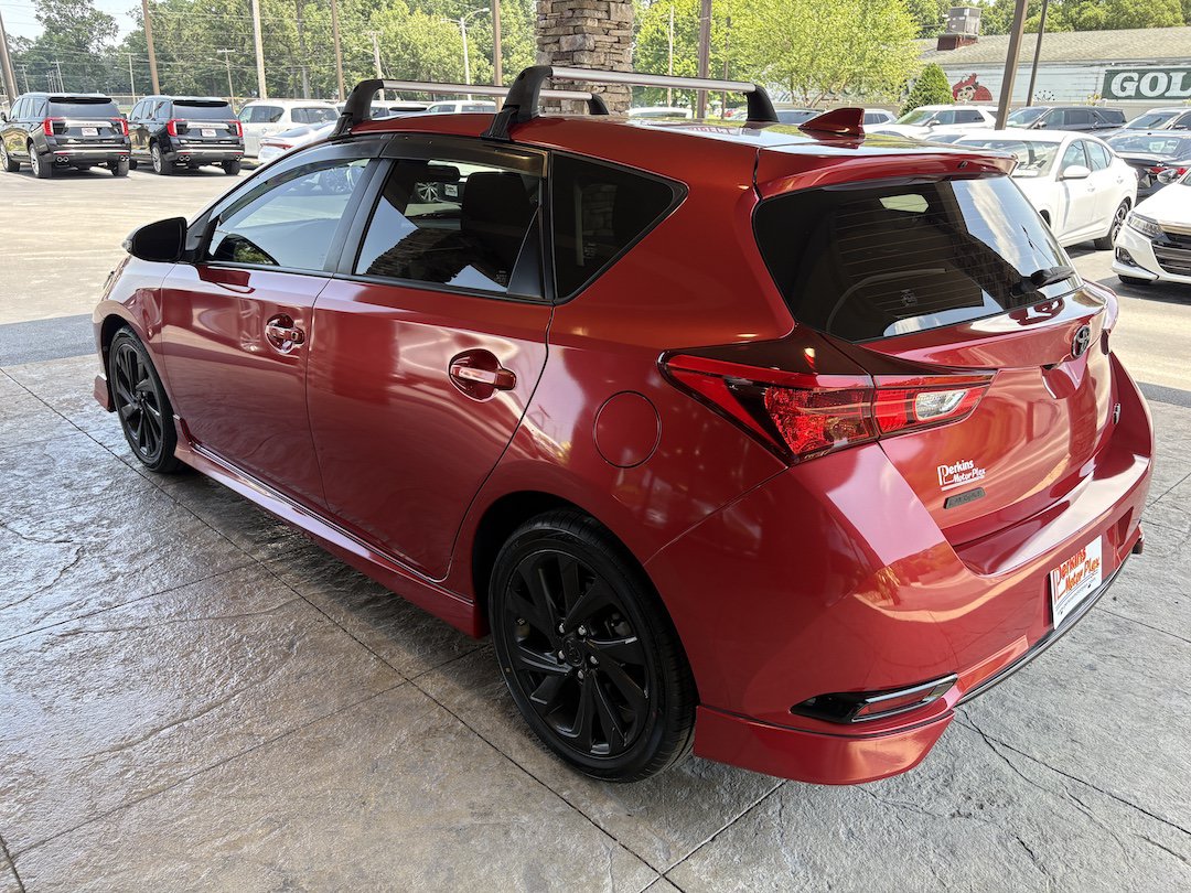 Used 2017 Toyota Corolla iM w/ All-Weather Mat Package FWD image 8