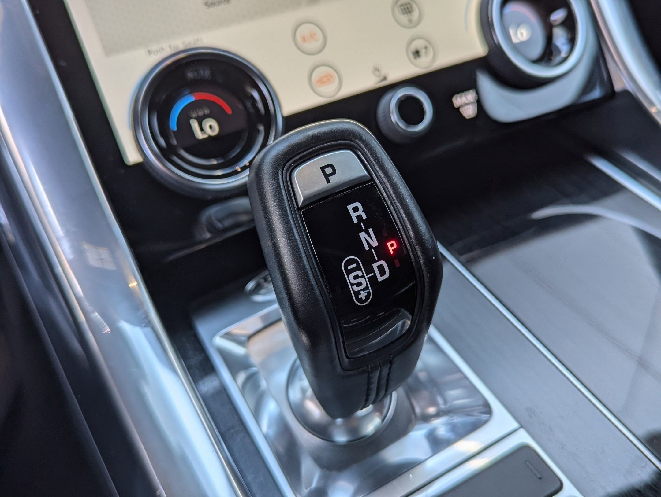 Used 2022 Land Rover Range Rover Sport HSE Silver Edition image 18