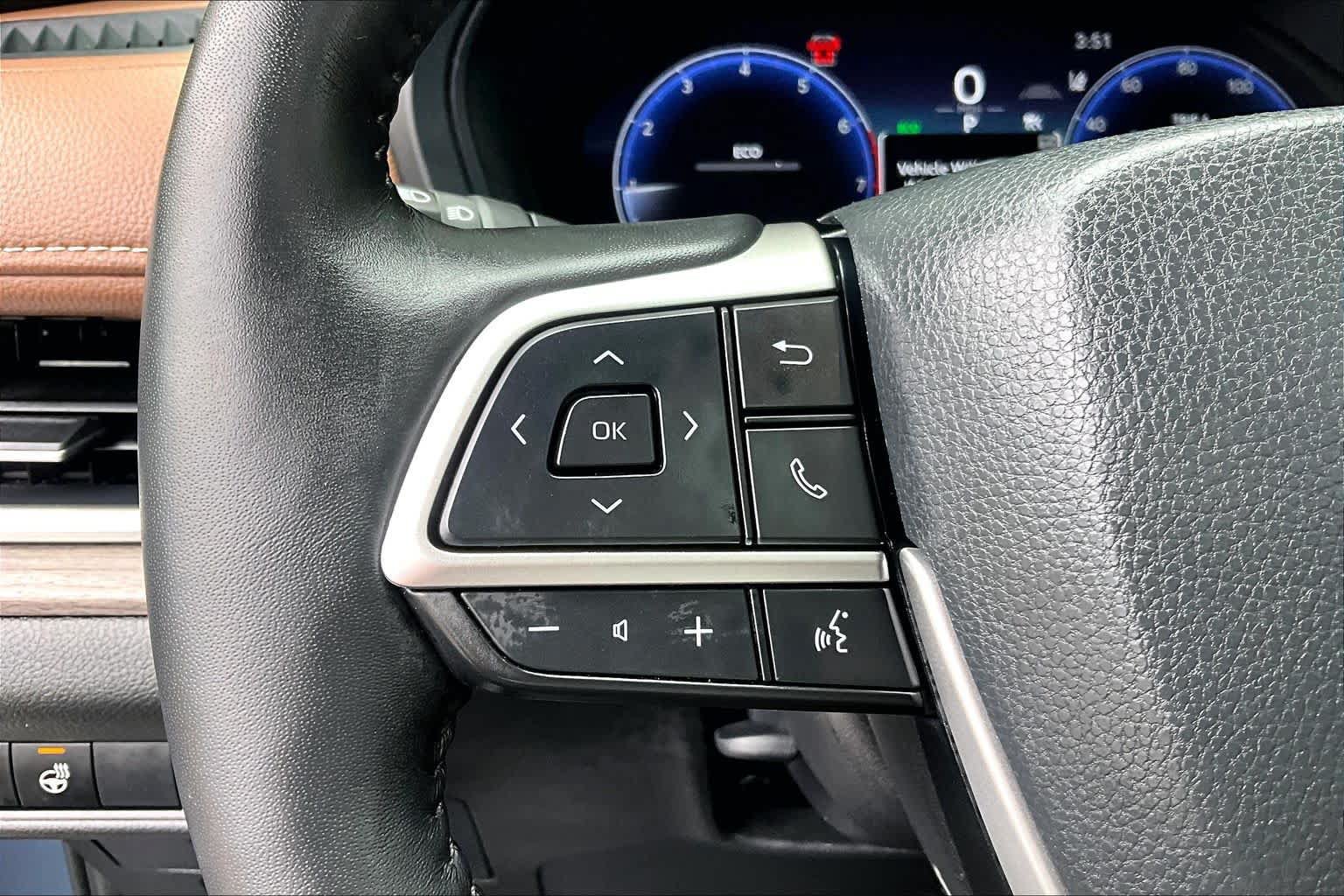 Certified 2025 Toyota Grand Highlander AWD image 23