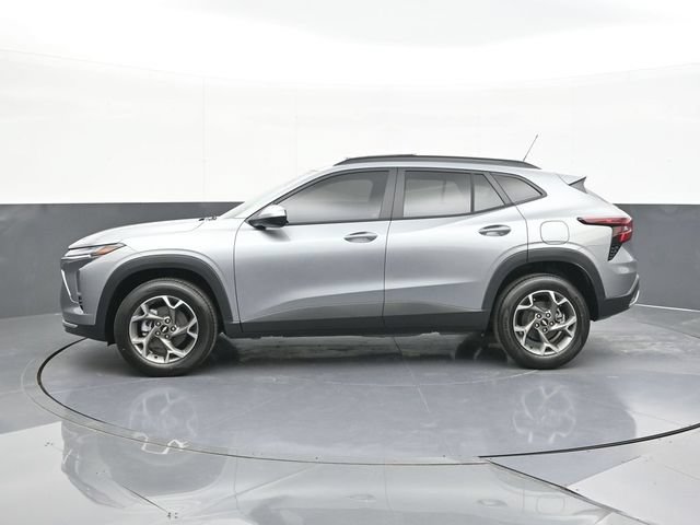 New 2026 Chevrolet Trax LT w/ Driver Confidence Package FWD image 6