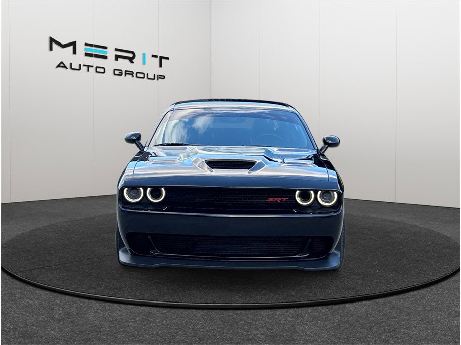 Used 2015 Dodge Challenger SRT Hellcat image 3