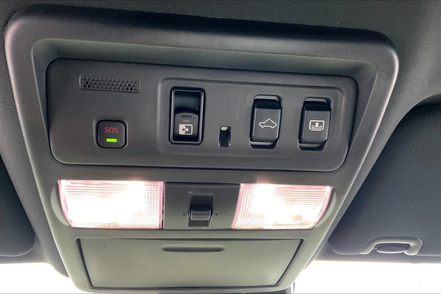 Used 2023 Nissan Titan Platinum Reserve w/ Moonroof Package AWD/4WD image 36