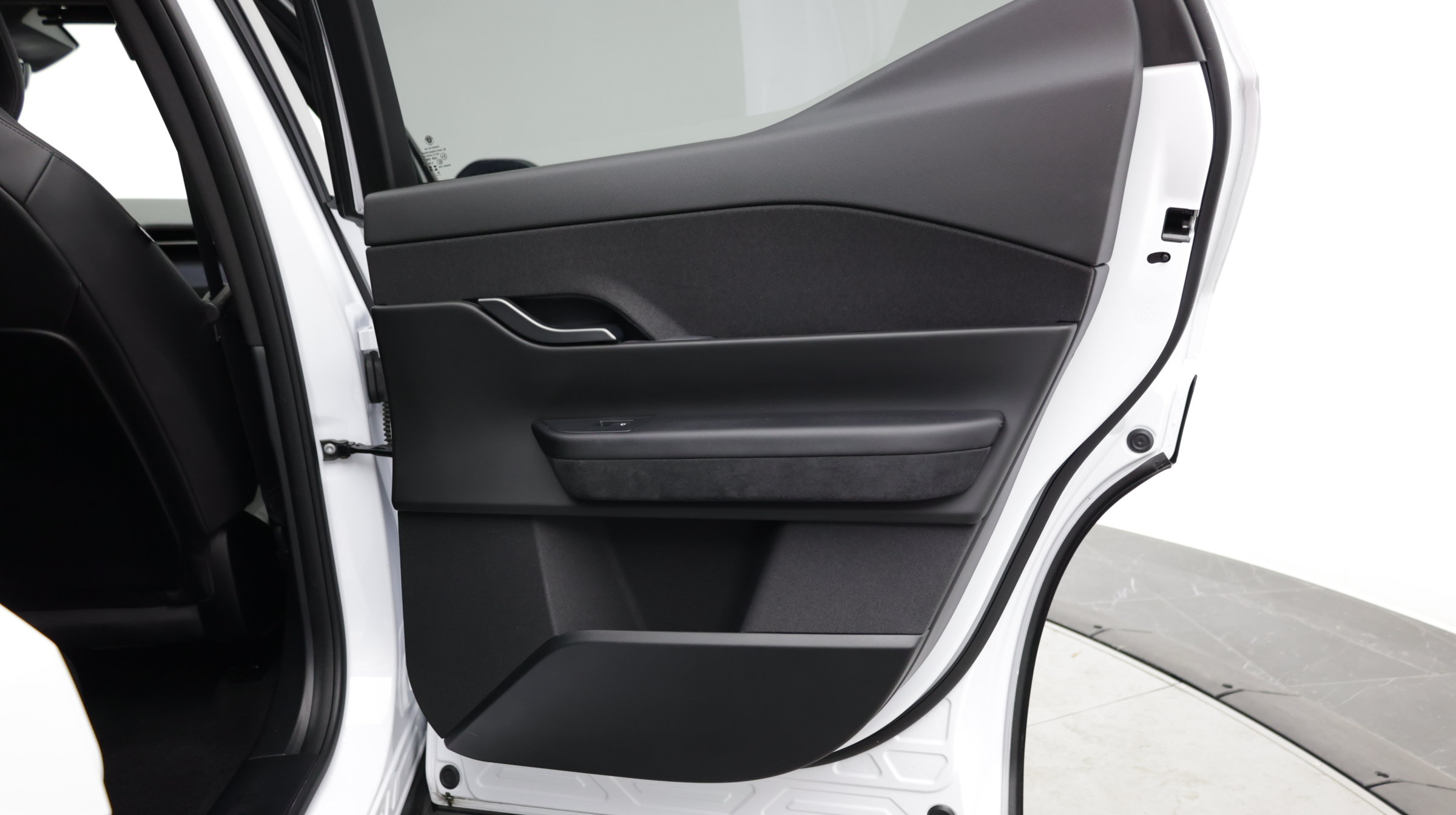 Used 2023 Fisker Ocean Sport FWD image 42