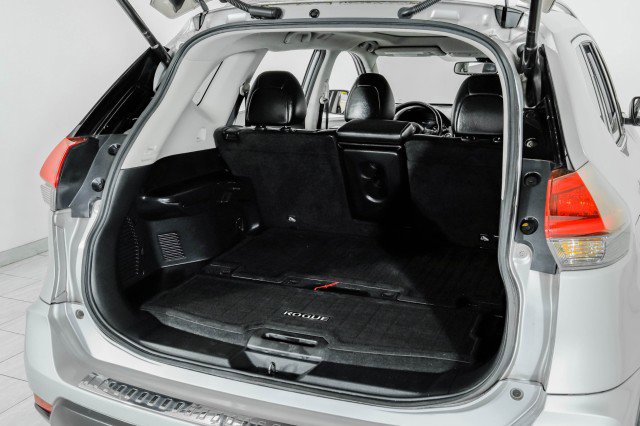 Used 2018 Nissan Rogue SL w/ Premium Package image 53