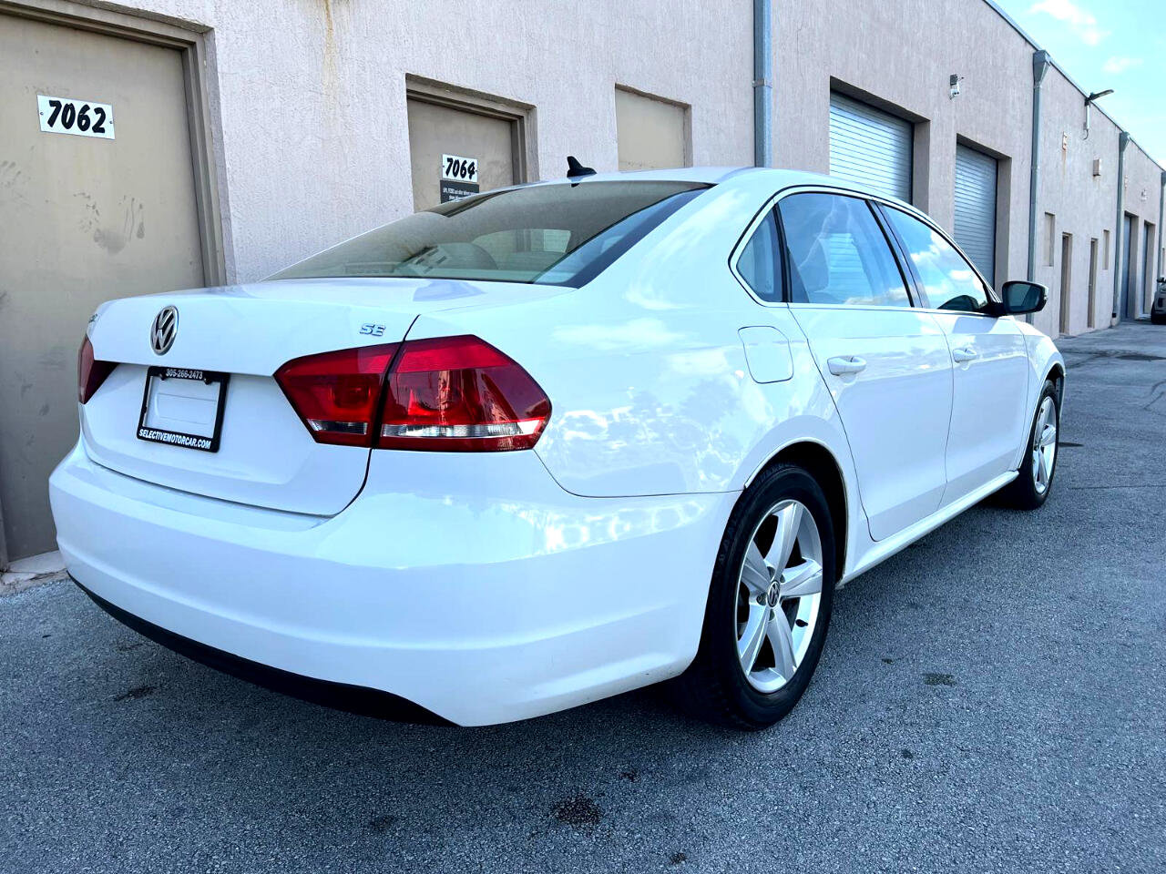 Used 2013 Volkswagen Passat 2.5 SE FWD image 18