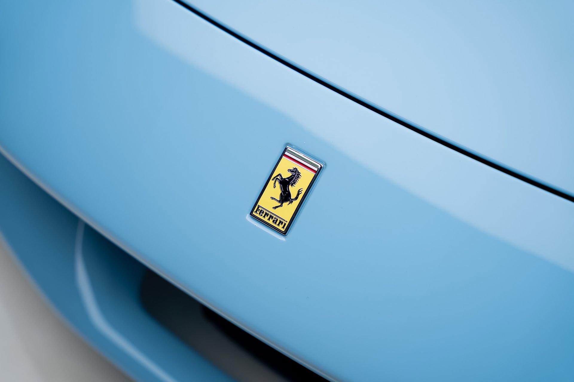Used 2025 Ferrari 296 GTB RWD image 13