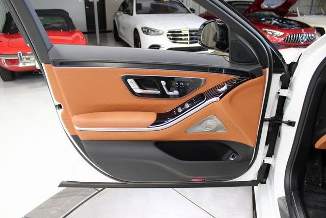 Used 2024 Mercedes-Benz S 580 4MATIC Sedan image 49