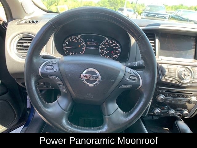 Used 2019 Nissan Pathfinder SL AWD/4WD image 15