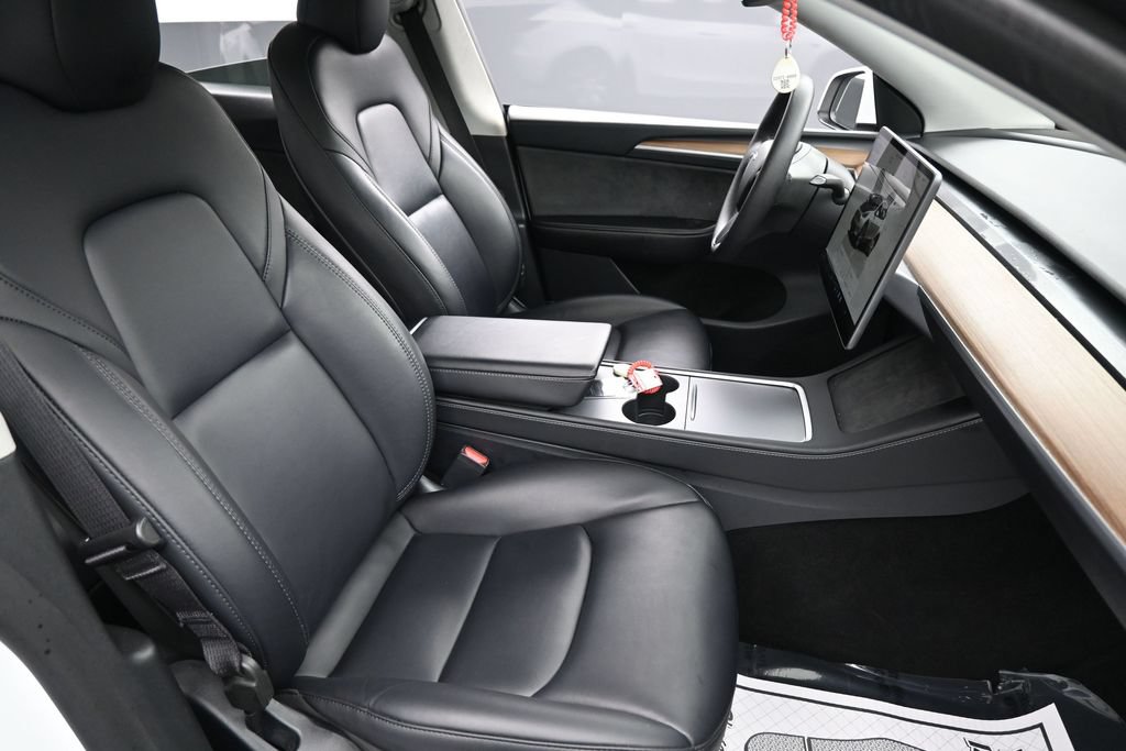 Used 2024 Tesla Model Y 2WD image 20