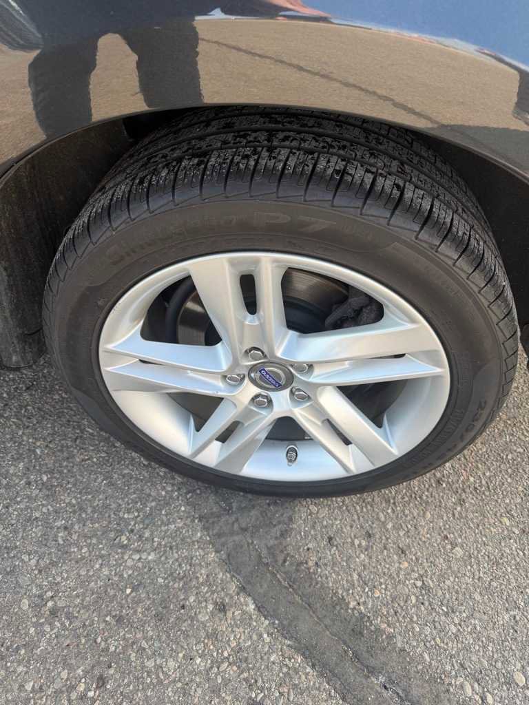 Used 2014 Volvo S60 T5 w/ Climate Package image 17