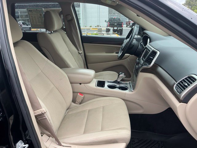 Used 2017 Jeep Grand Cherokee Laredo w/ Quick Order Package 23E AWD/4WD image 26