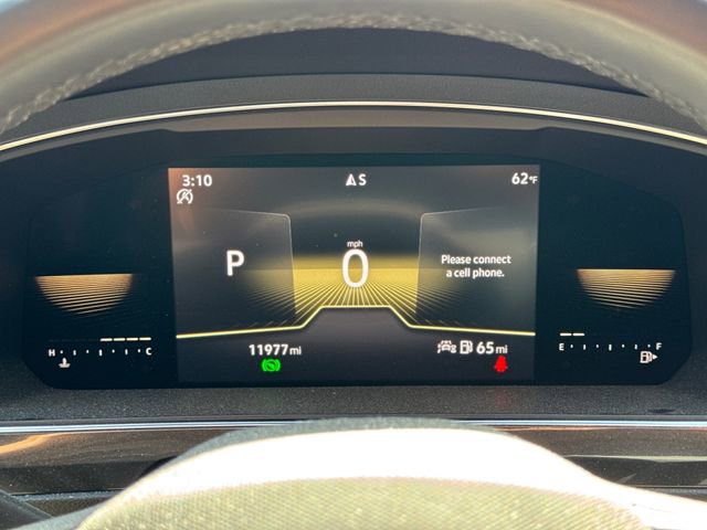 Certified 2022 Volkswagen Tiguan SE R-Line image 5