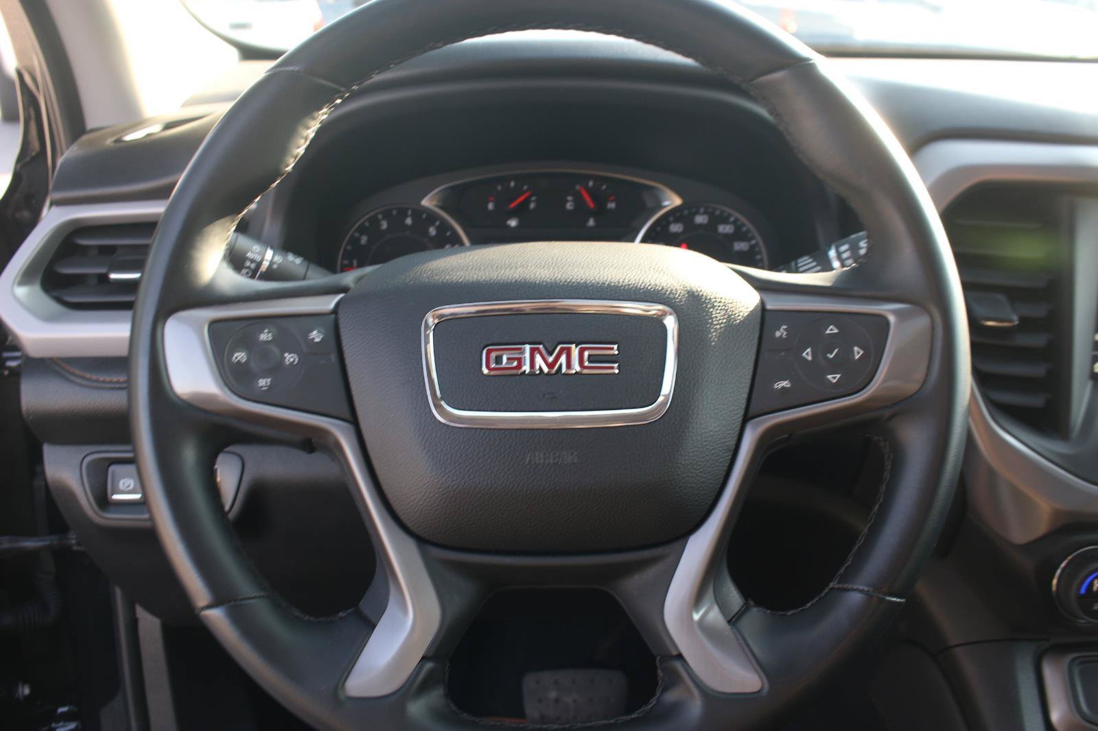 Used 2023 GMC Acadia AT4 AWD/4WD image 19