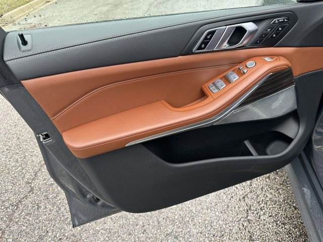 Certified 2024 BMW X7 M60i w/ Executive Package image 25