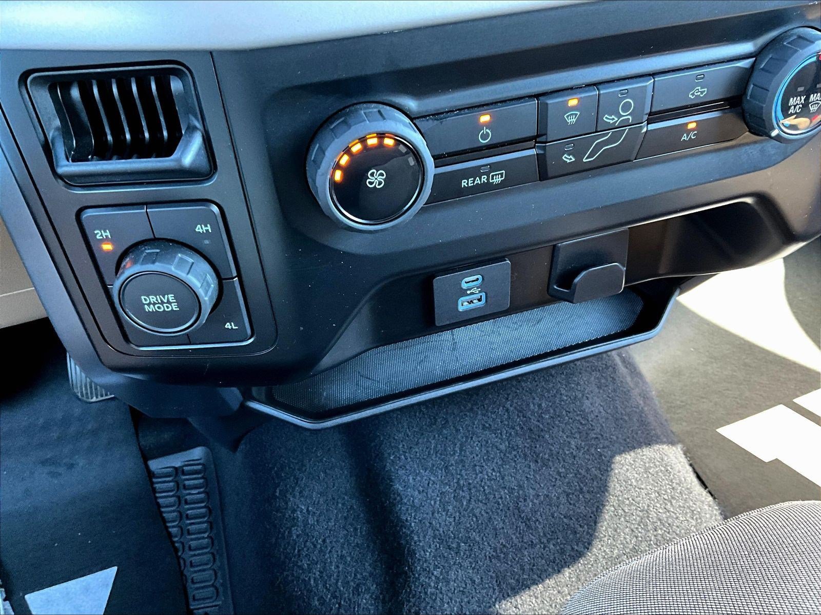 Used 2023 Ford F150 XLT AWD/4WD image 17