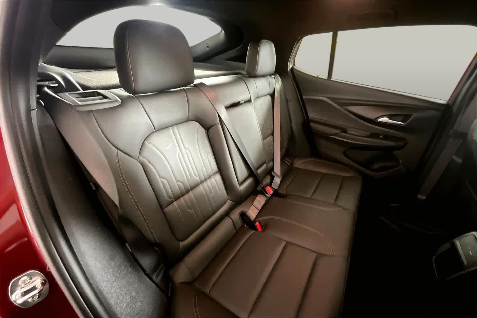 Certified 2025 Buick Envista Avenir FWD image 19