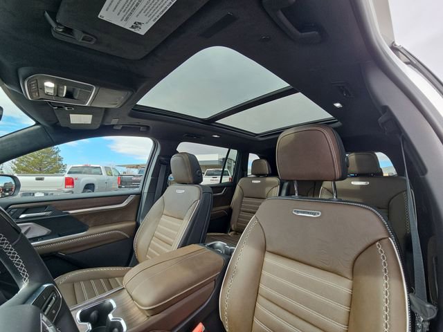 New 2026 GMC Acadia Denali Ultimate w/ LPO, Illumination Package image 15