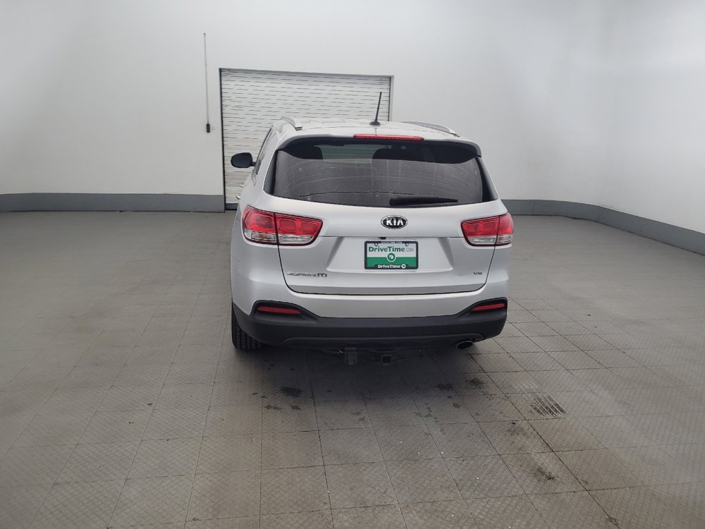 Used 2018 Kia Sorento LX AWD/4WD image 6