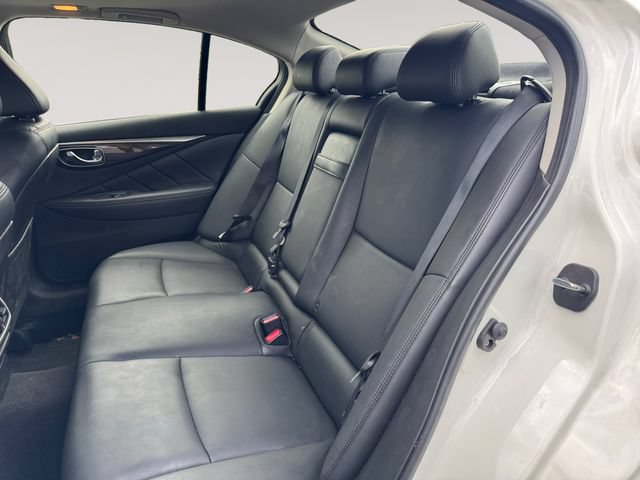 Used 2018 INFINITI Q50 Luxe w/ Essential Package (3.0T Luxe) AWD/4WD image 13