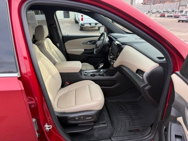 Used 2023 Chevrolet Traverse LT image 39