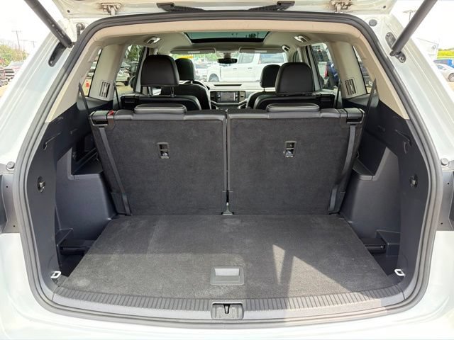 Used 2023 Volkswagen Atlas SEL Premium AWD/4WD image 19