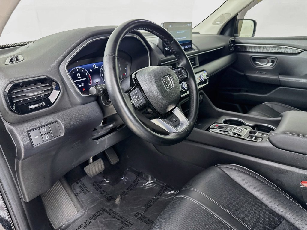 Used 2023 Honda Pilot Elite image 11