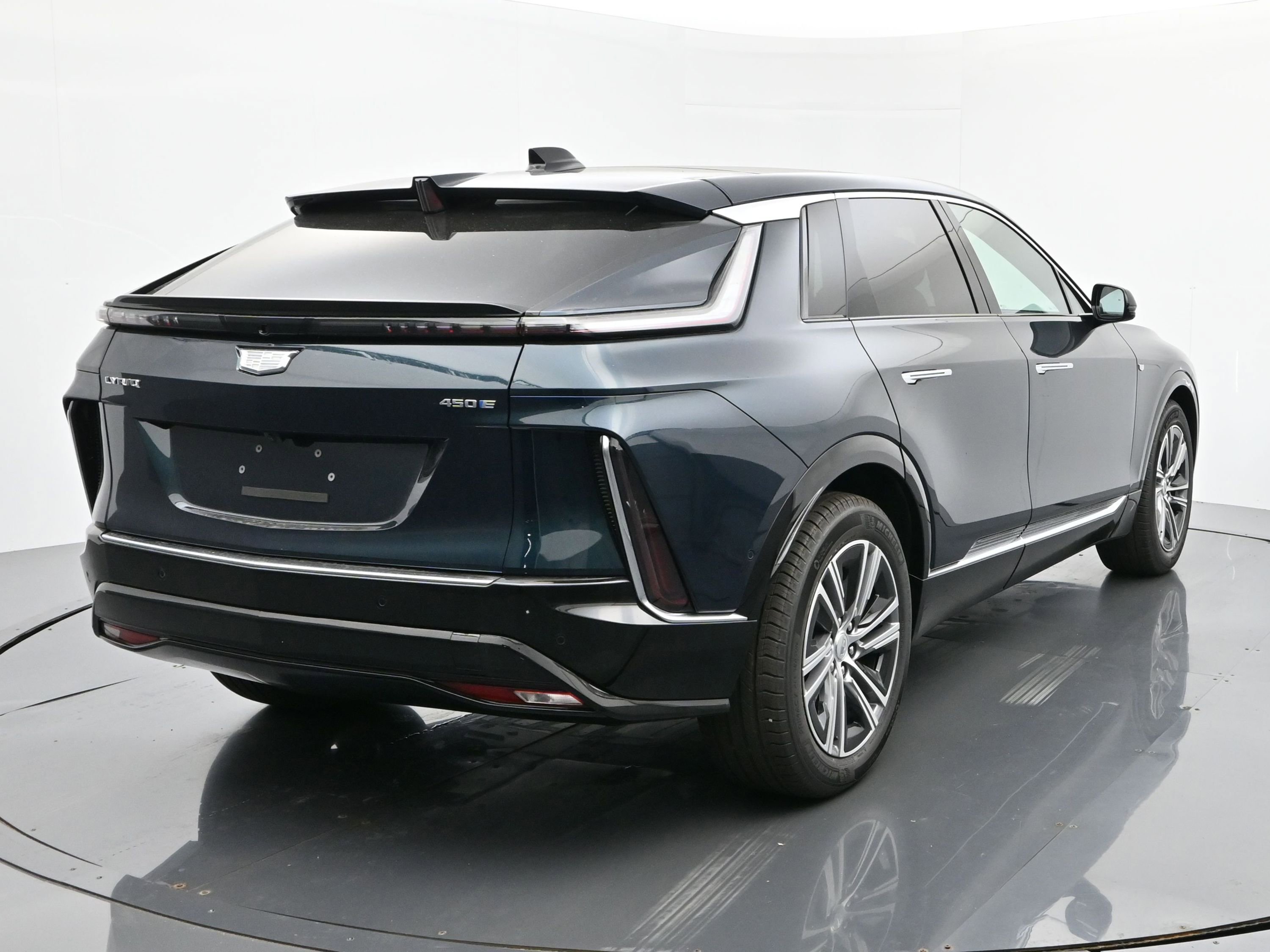 New 2025 Cadillac Lyriq Luxury image 5