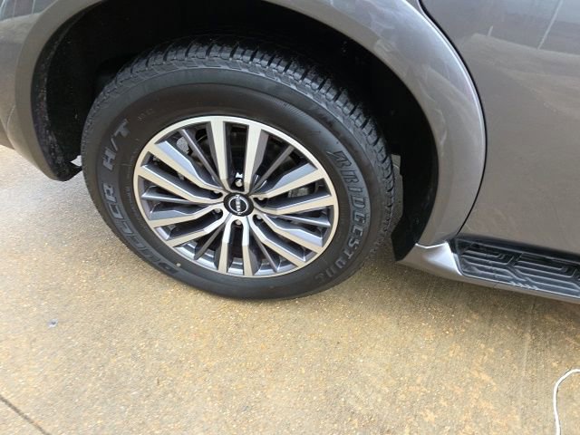 Certified 2024 Nissan Armada SL w/ Captain's Chairs Package image 9