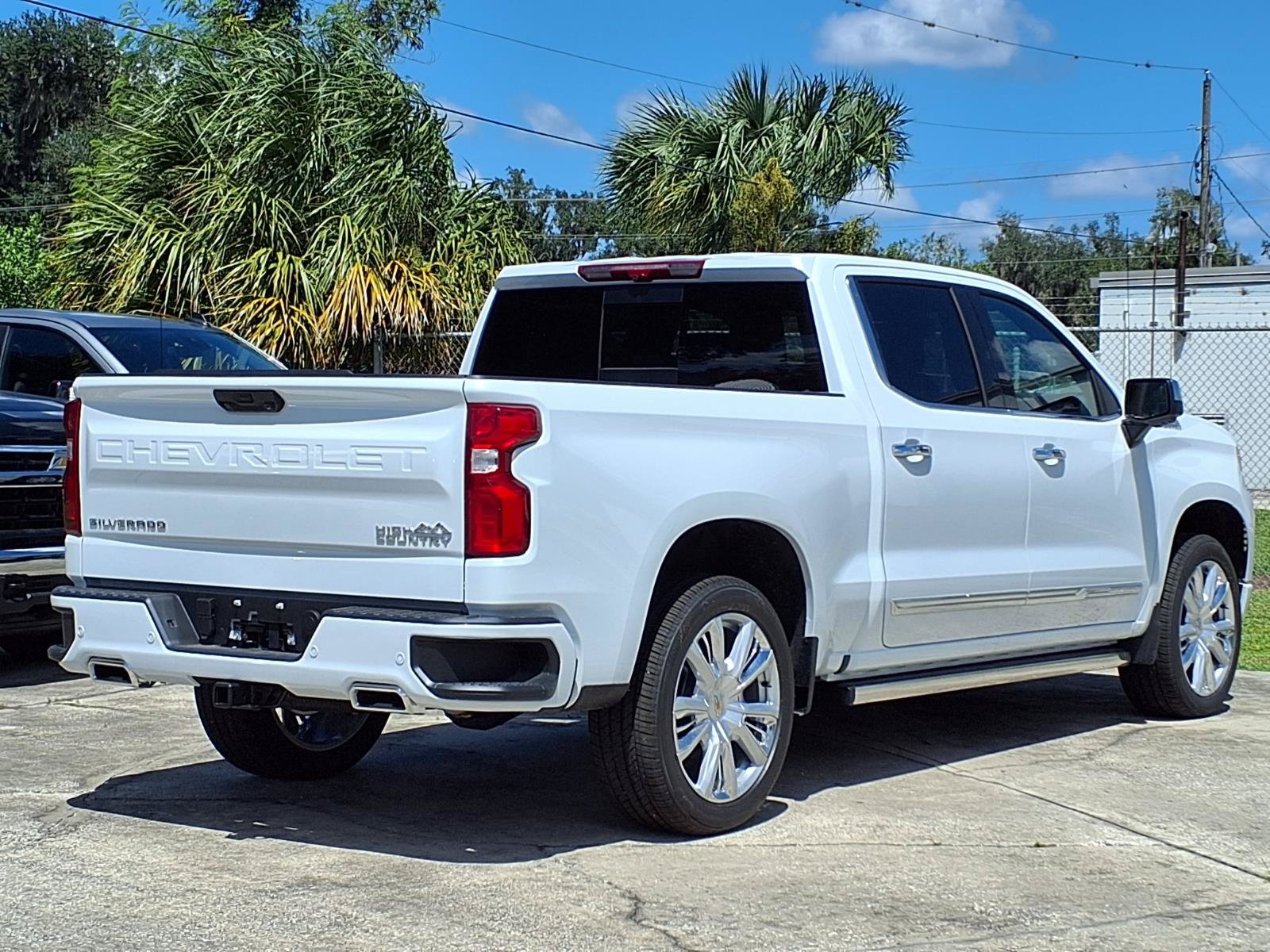 New 2026 Chevrolet Silverado 1500 High Country AWD/4WD image 4