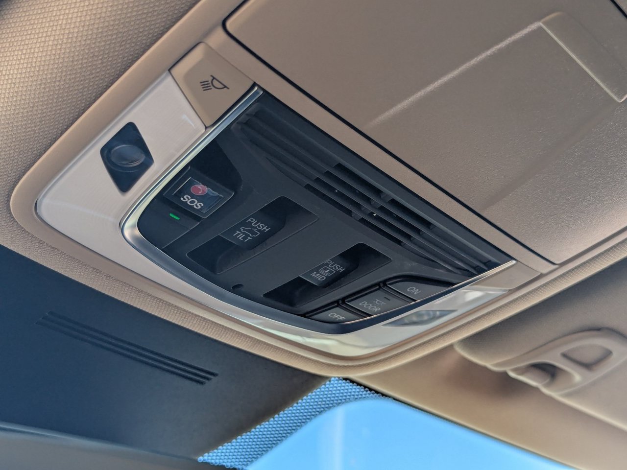 Certified 2025 Acura MDX FWD image 33