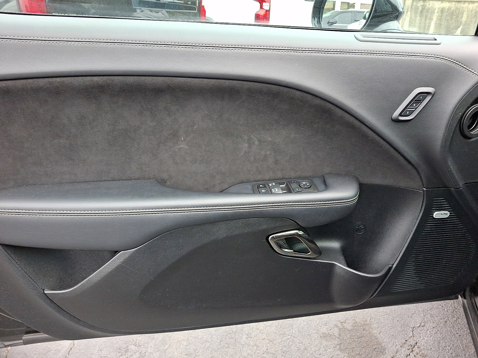 Used 2022 Dodge Challenger SRT Hellcat Redeye image 13