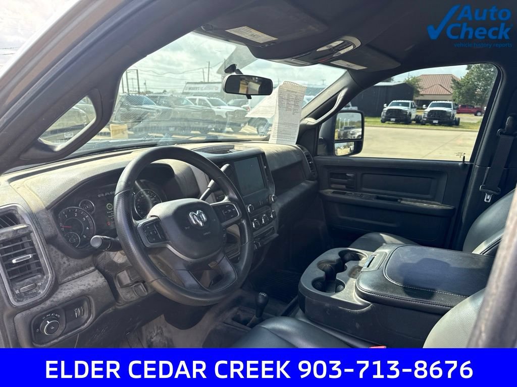 Used 2024 RAM 3500 Tradesman w/ Chrome Appearance Group AWD/4WD image 11