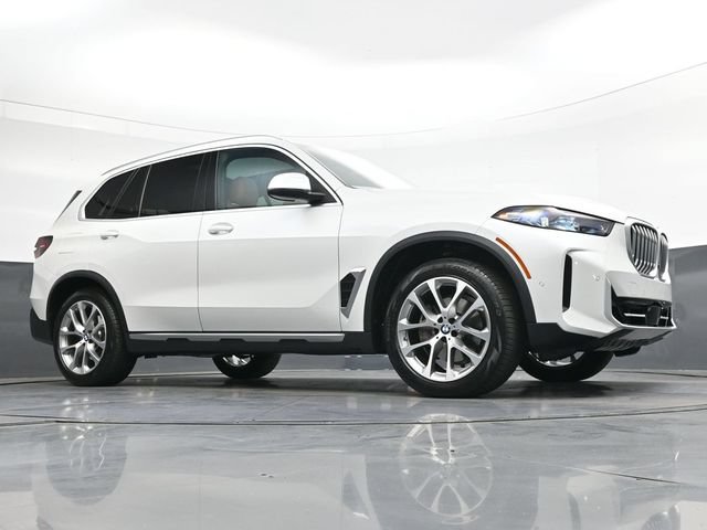 Used 2024 BMW X5 xDrive40i w/ Premium Package AWD/4WD image 34
