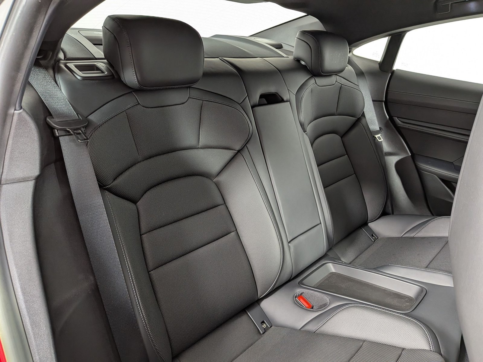 New 2024 Porsche Taycan 4S AWD/4WD image 23