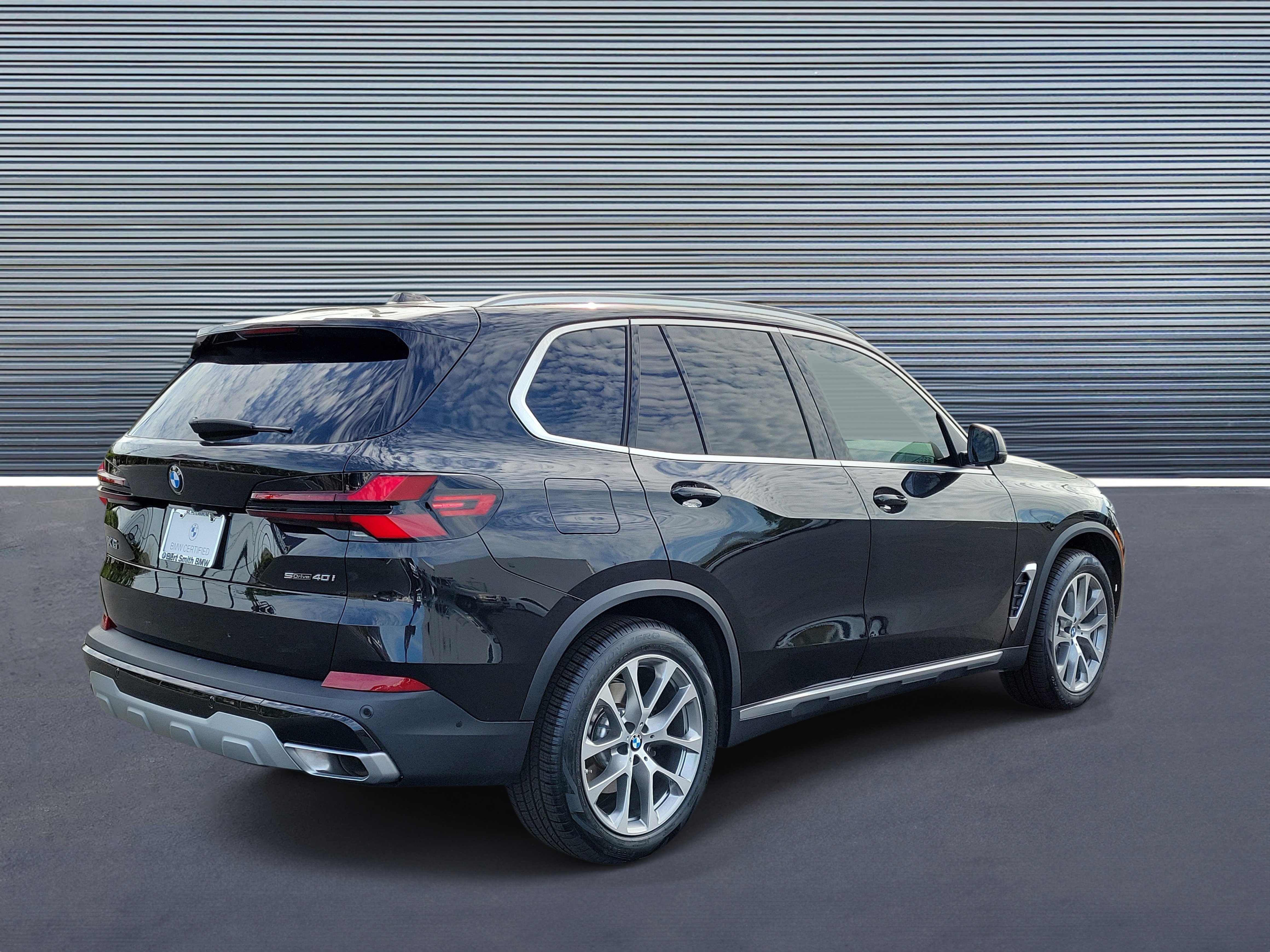 Certified 2024 BMW X5 sDrive40i w/ Climate Comfort Package RWD image 3