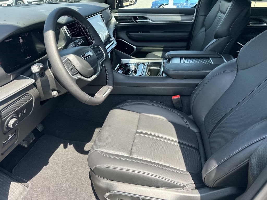 New 2026 Jeep Grand Wagoneer Limited AWD/4WD image 18